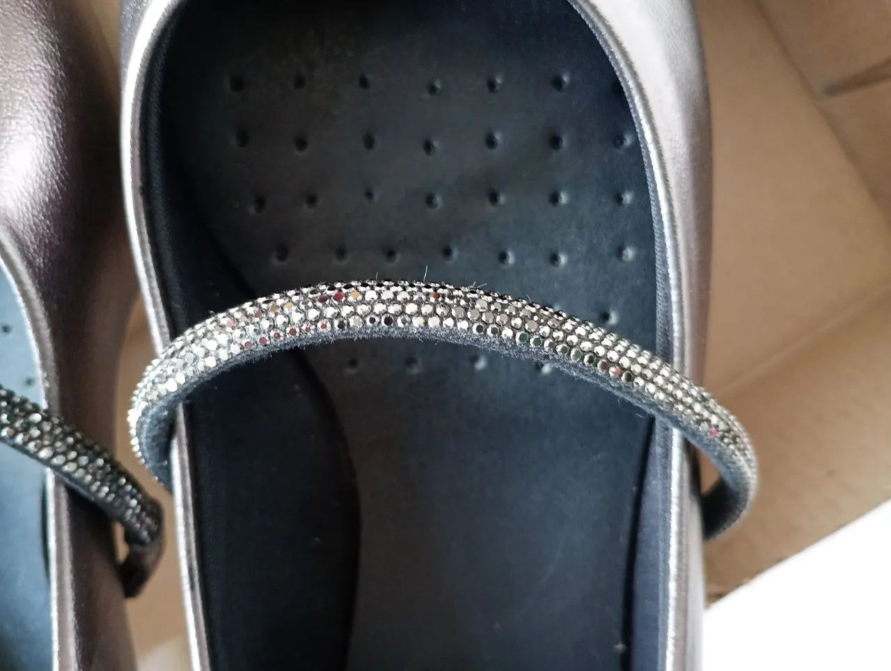 Sapatilha prateada64293282986242121