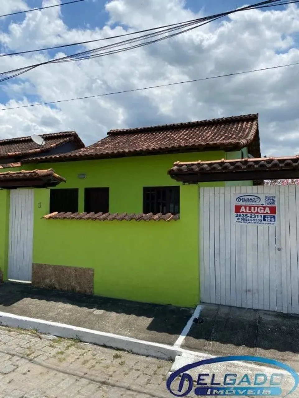 DELGADO aluga CASA em CONDOMÍNIO FECHADO com 2 quartos e suite em Itaborai