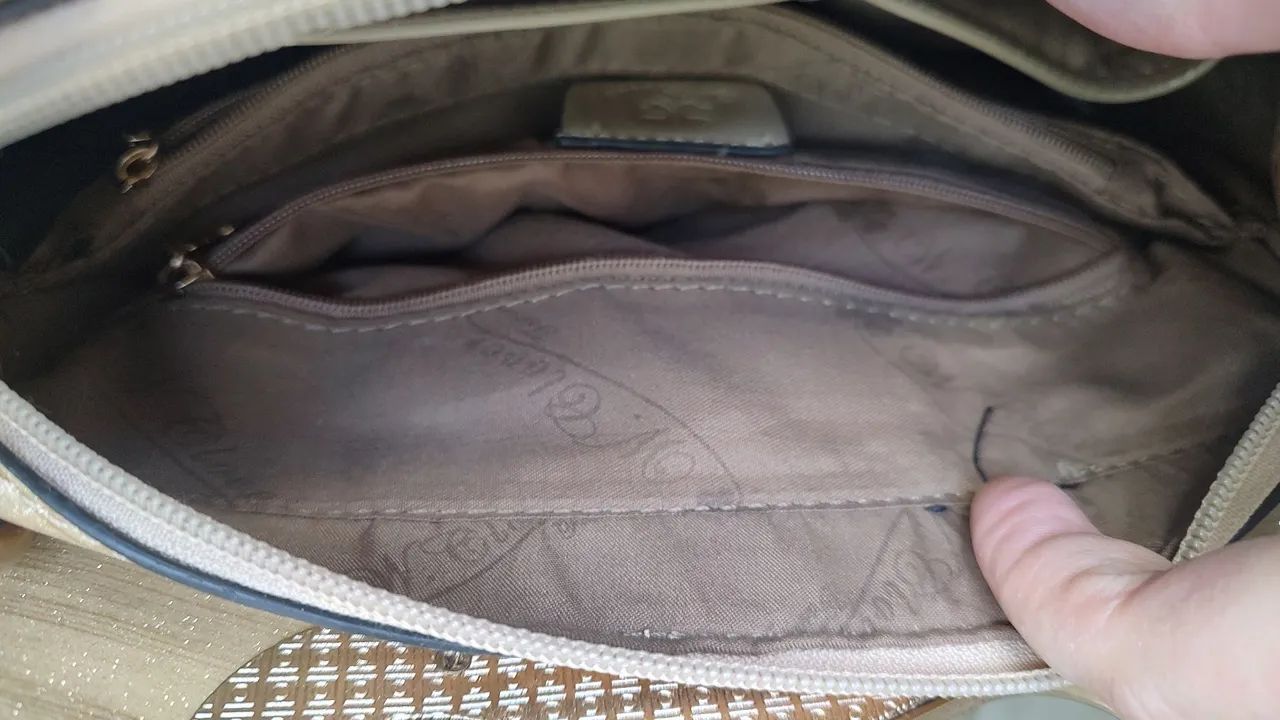 Bolsa de Ombro Dourada e bege W. Clouver  - Foto 4
