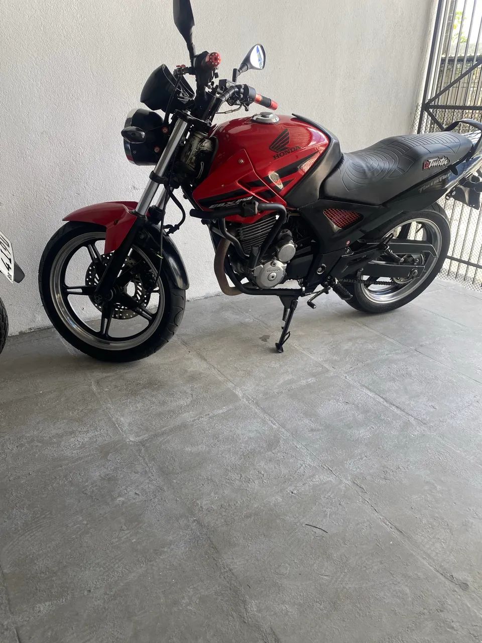 Cbx250