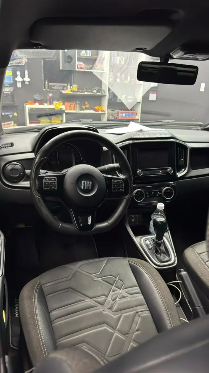 Fiat Strada Volcano 1.3 Flex 8V CD Aut. 2023 - Foto 4