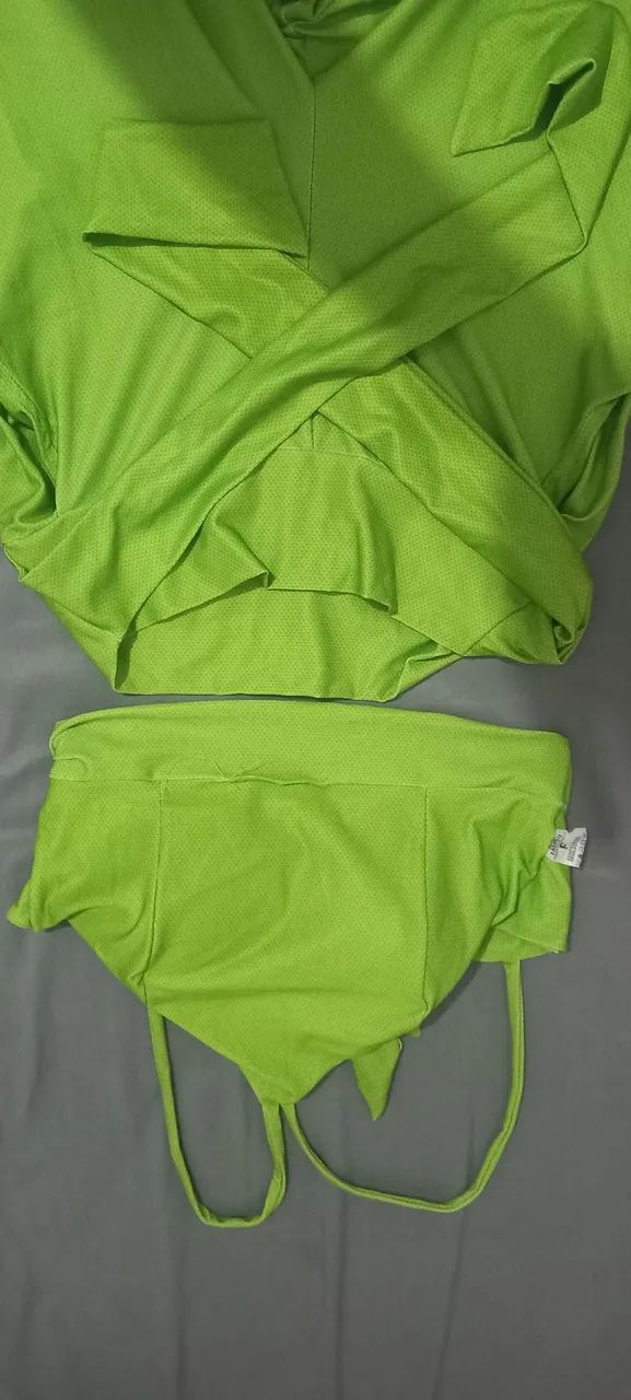 Calça pantalona + croped, (M) R$50 cada. - Foto 3