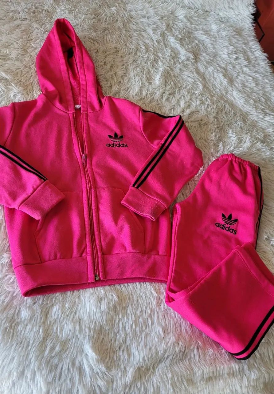 Conjunto de moletom tamanho 6 