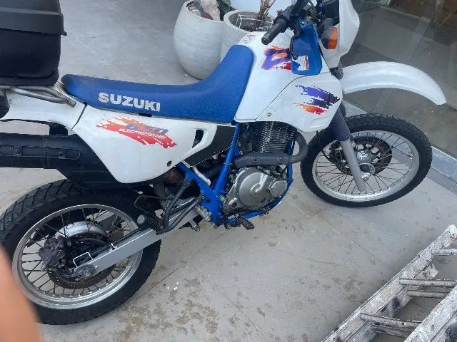 Suzuki Dr 650 impecável 
