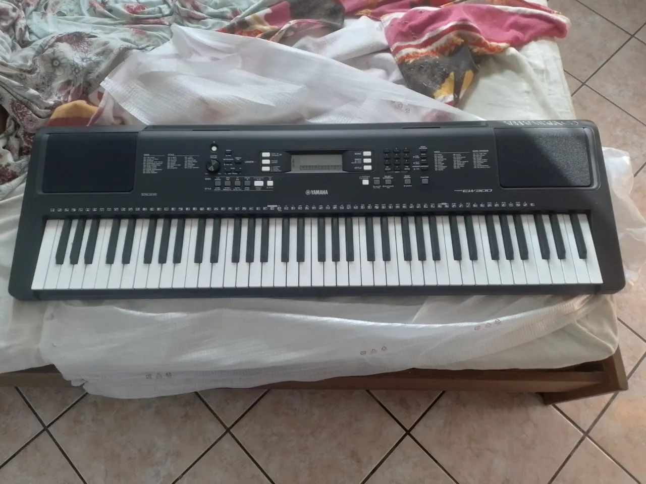 Teclado eletrico Yamaha ew300 - Foto 2