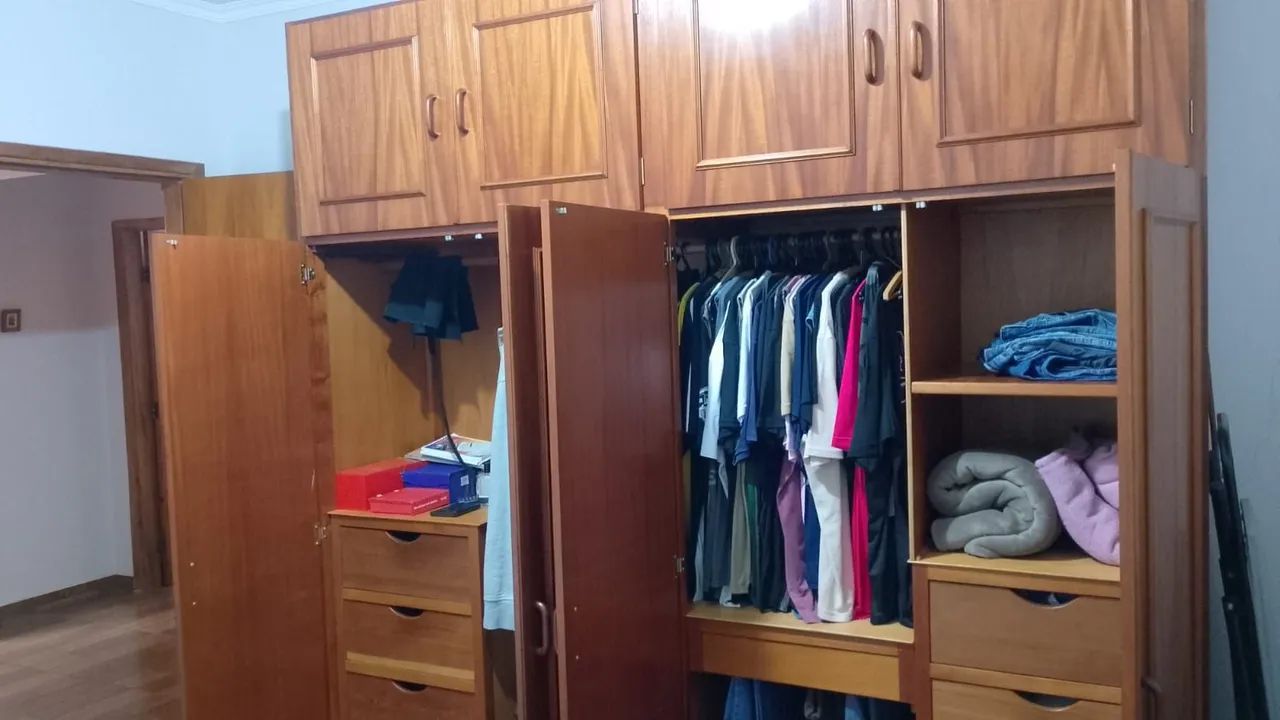 Jogo de quarto guarda roupa e cama - Foto 4