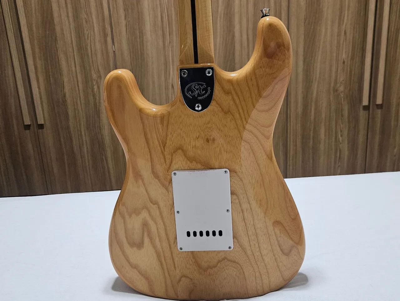 Stratocaster SX SST em perfeito estado - Foto 3