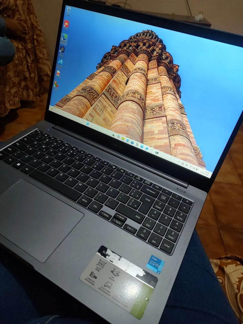 SAMSUNG BOOK I3 - Foto 2