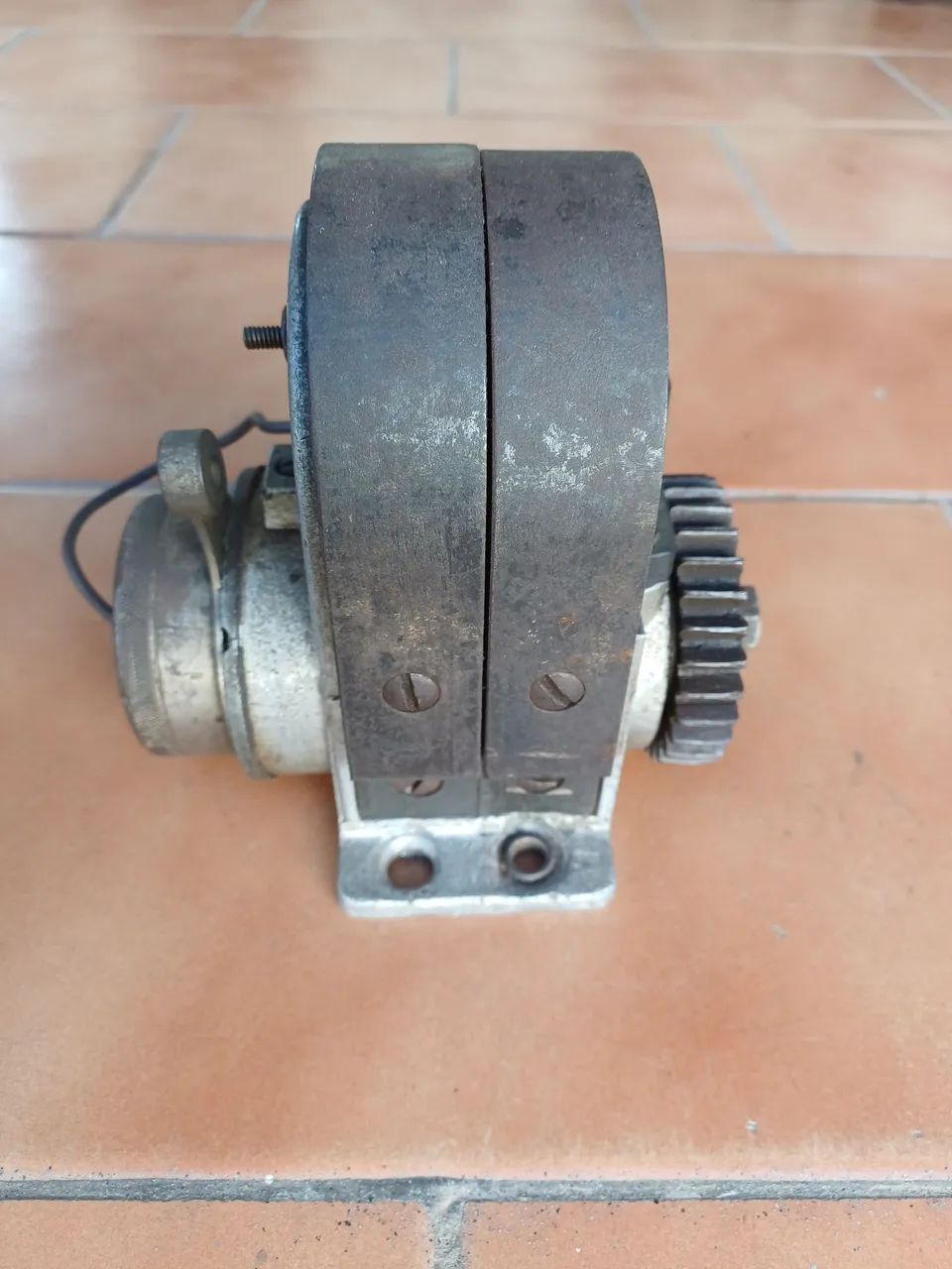 Magneto antigo decada de 1920 - Foto 3