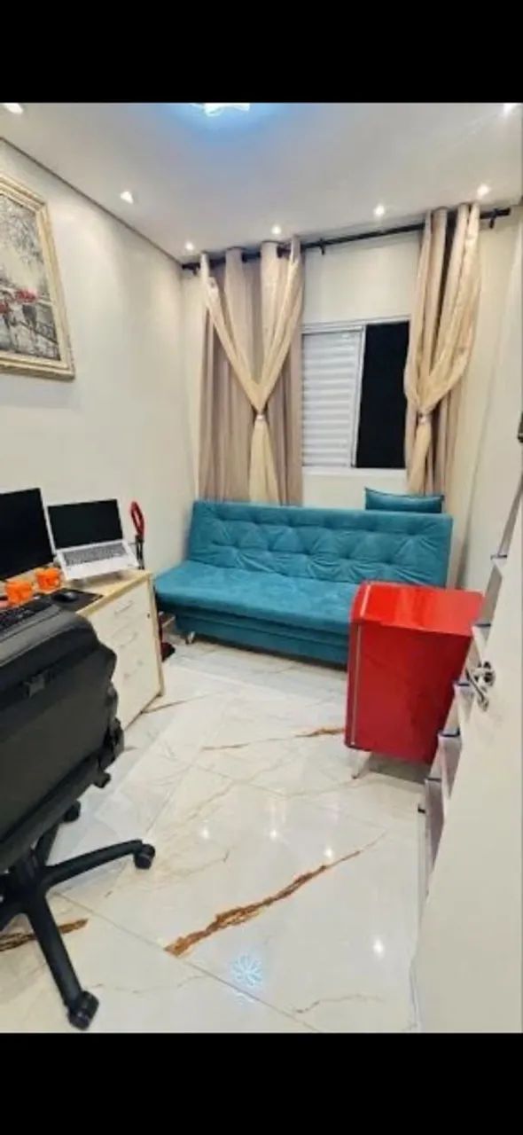 Um quarto mobiliado para uma pessoa sem filhos 