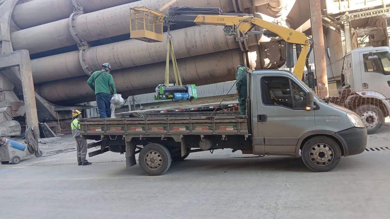 Carroceira Iveco  - Foto 4