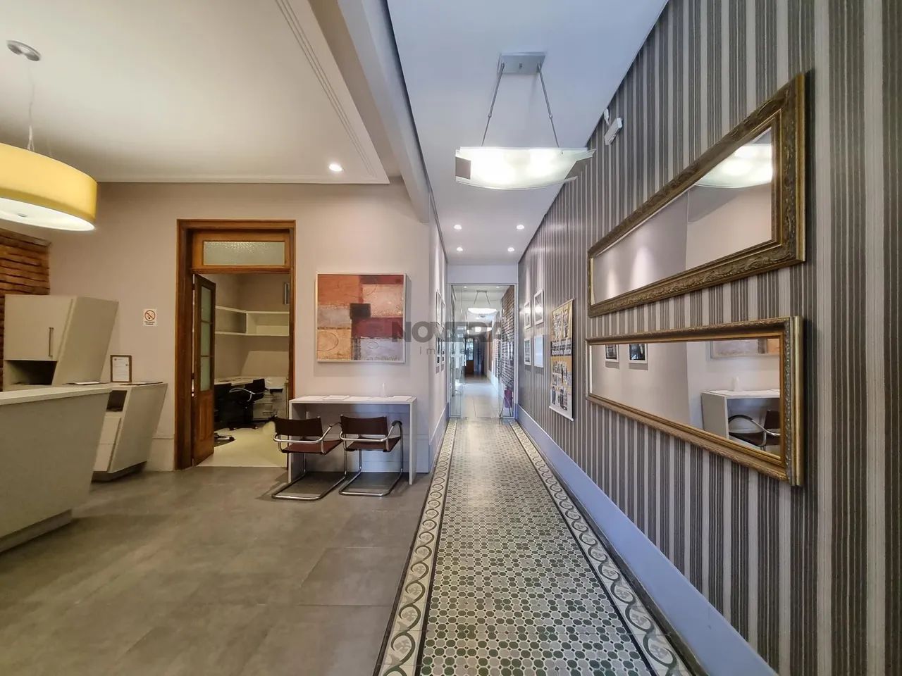 Loja comercial super central com fino acabamento