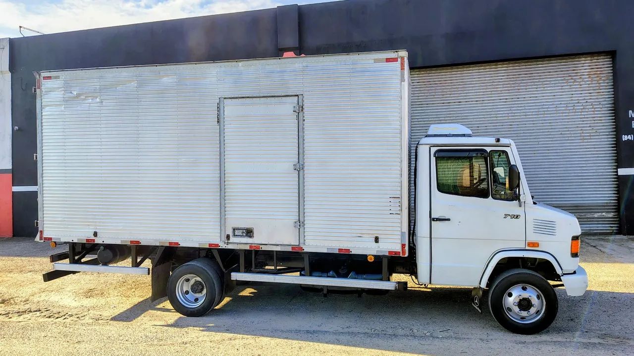 Mercedes MB 710 Plus - Foto 2