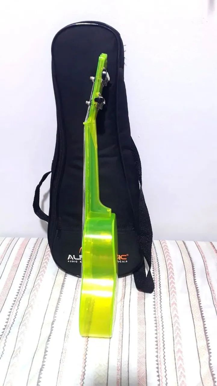 Ukulele akahai ghost  - Foto 3