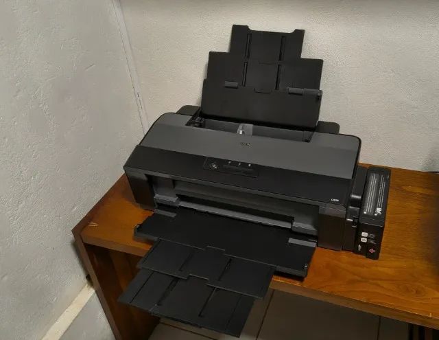 Impressora A3 Epson L1300 (avariada) - Foto 2