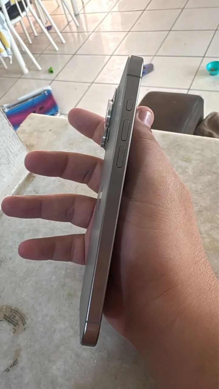 iPhone 15 Pro Max 256 - Foto 2