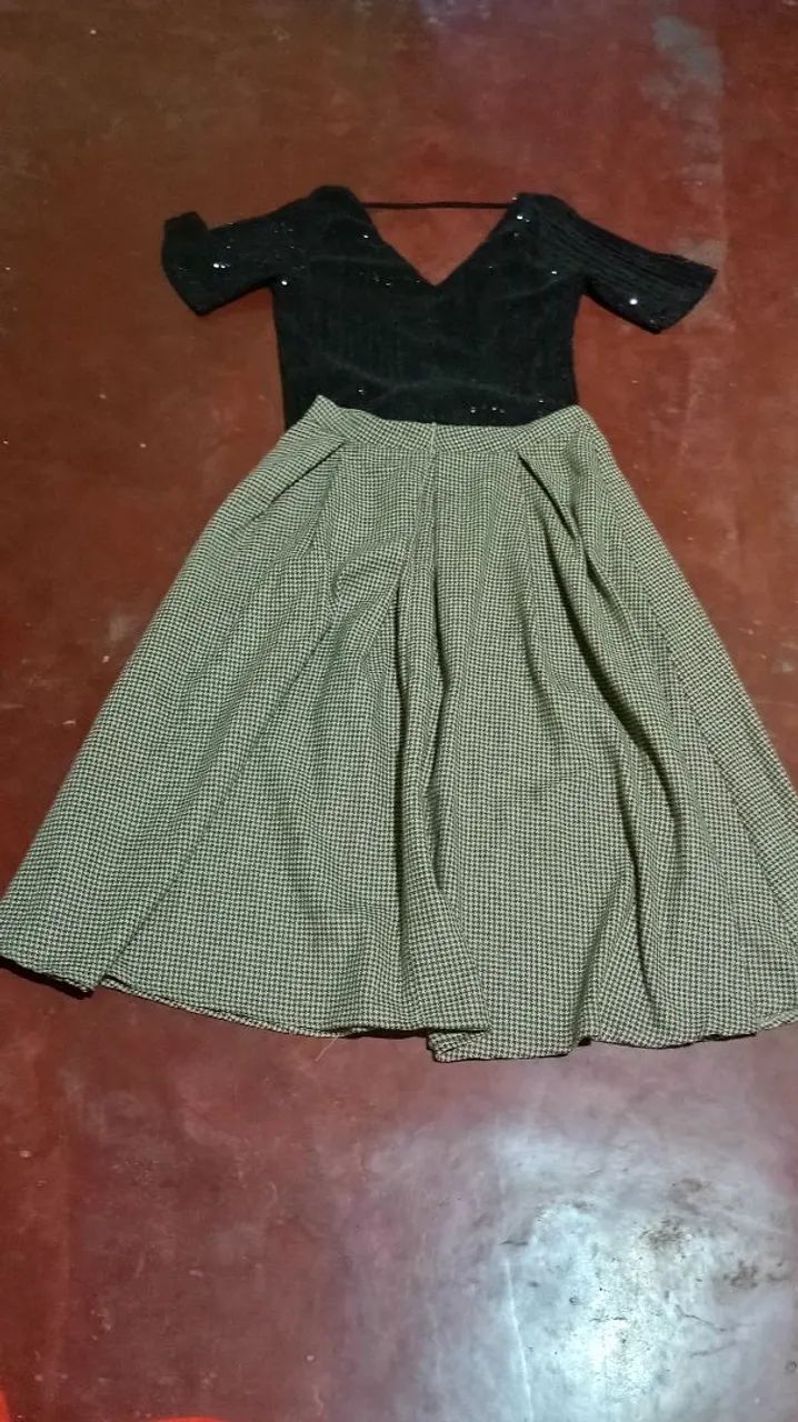 Vende-se vestidos e sapatos  - Foto 5