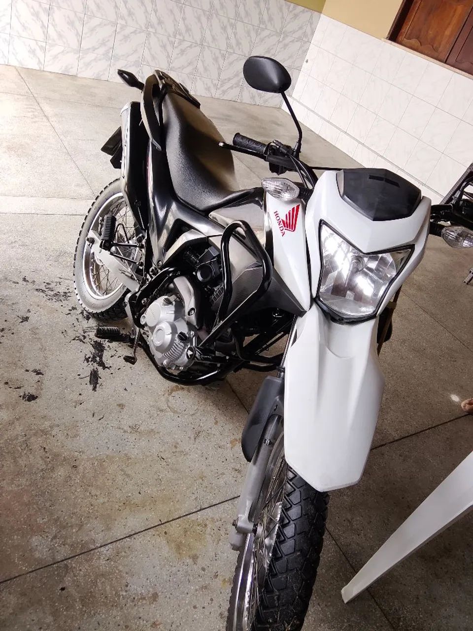Bros 160