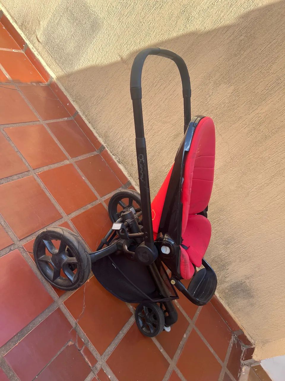 Carrinho de Bebê Quinny Moodd Vermelho - Excelente Estado - Foto 2