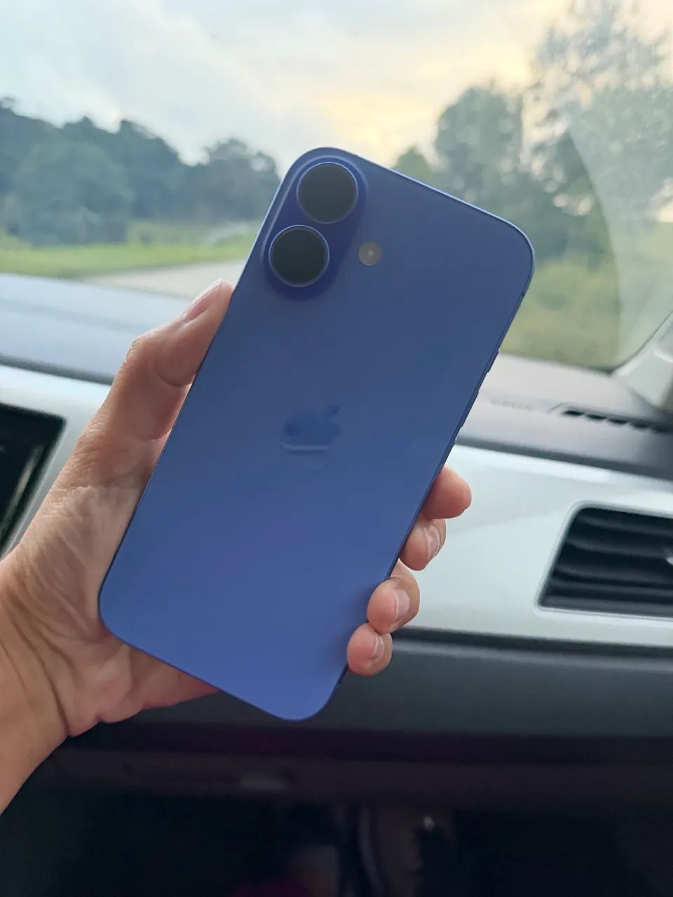 iPhone 16