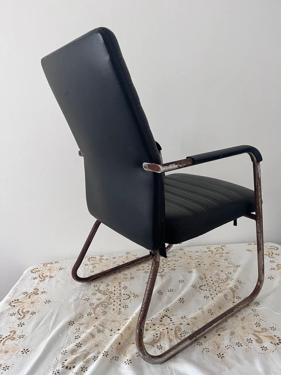 Cadeira estofada  - Foto 3