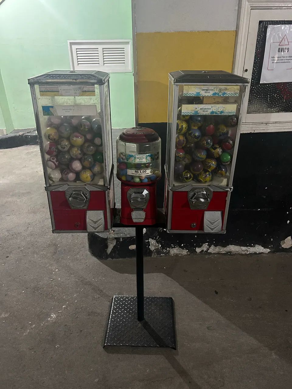 MÁQUINA DE BOLINHAS