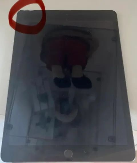 IPAD 8 GERAÇÃO - 32 GB- COM CARREGADOR-EM OTIMO ESTADO - Foto 2