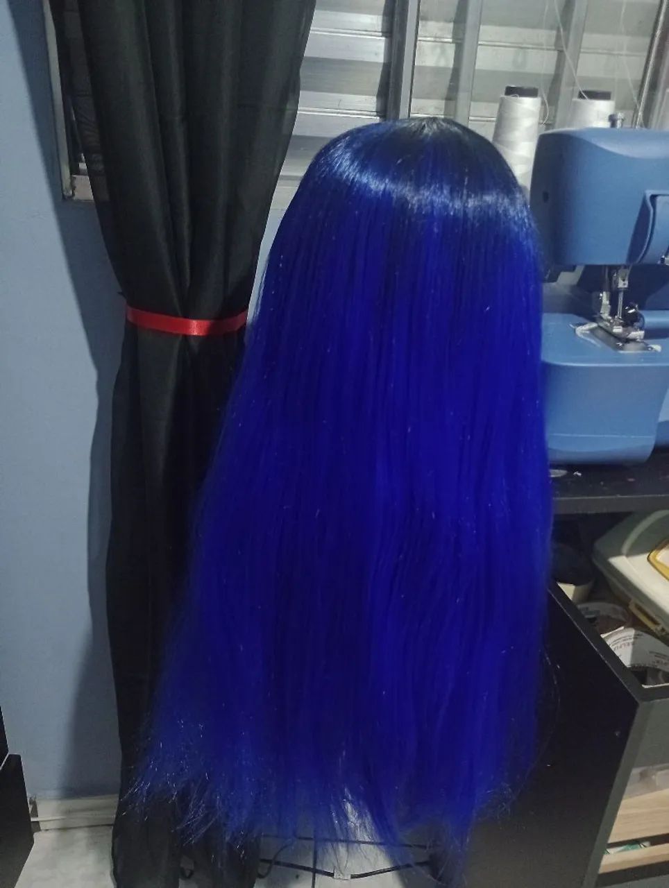 Peruca azul com raiz preta longa (cosplay) - Foto 2