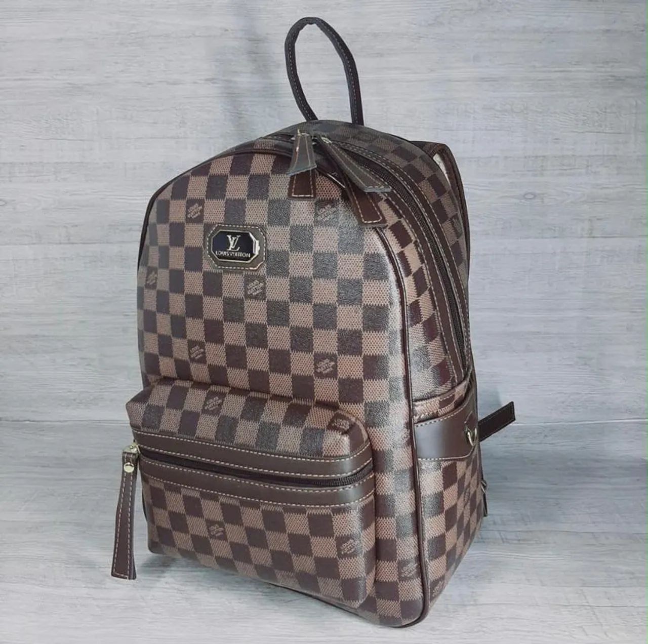Mochila marrom Louis Vuitton 