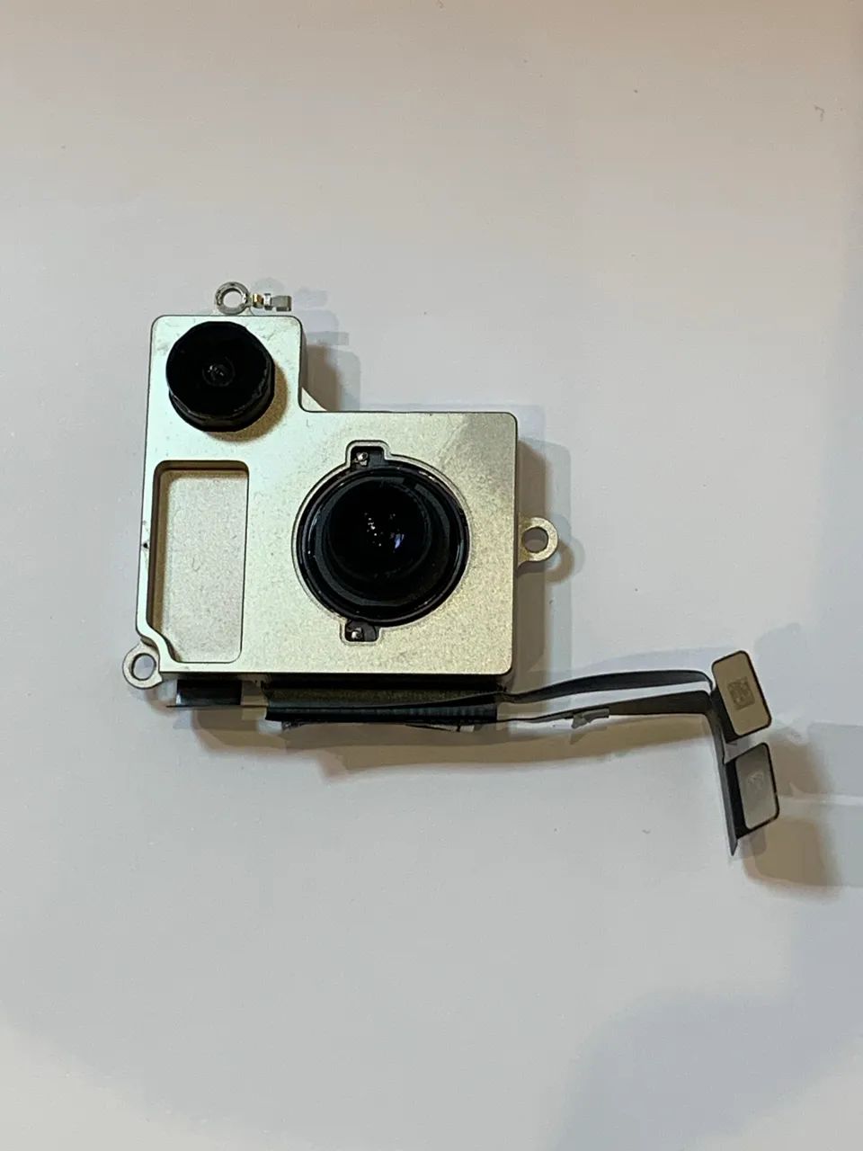 Câmera traseira iPhone 15 original retirada 