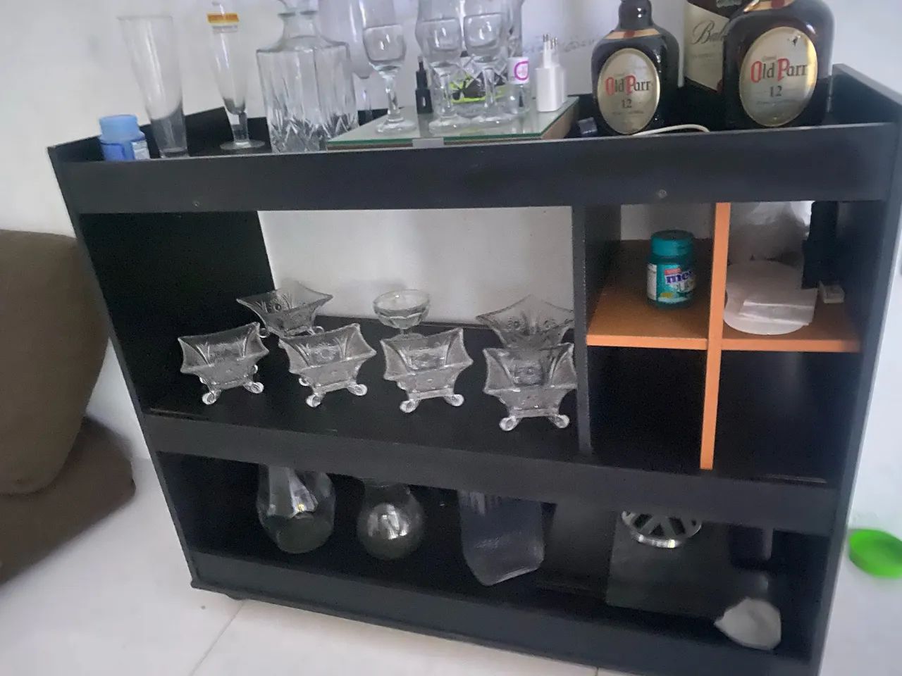 Vendo aparador tipo barzinho