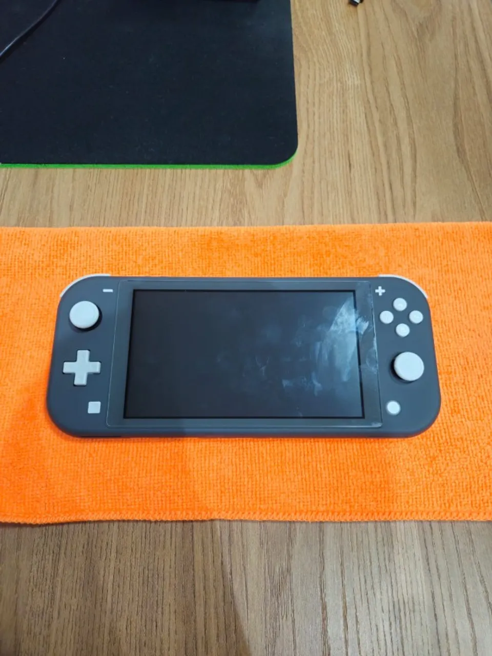 PS 4 slim 1tb e Nintendo switch - Consoles de Vídeo Game - Ingá
