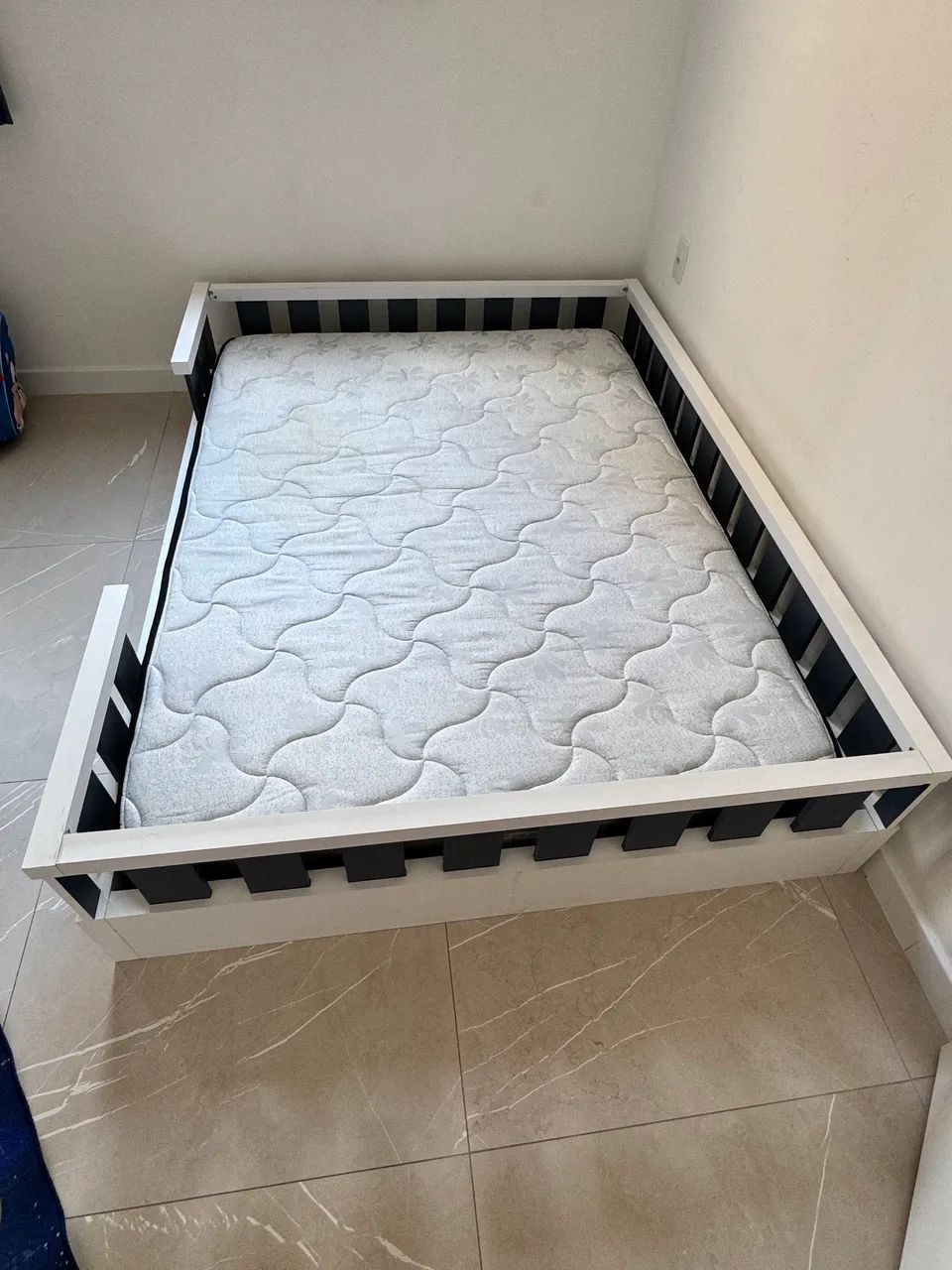 Cama Montessoriana de Casal 