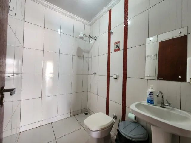 VENDO ESPAÇOSA ÁREA DE LAZER - Foto 3