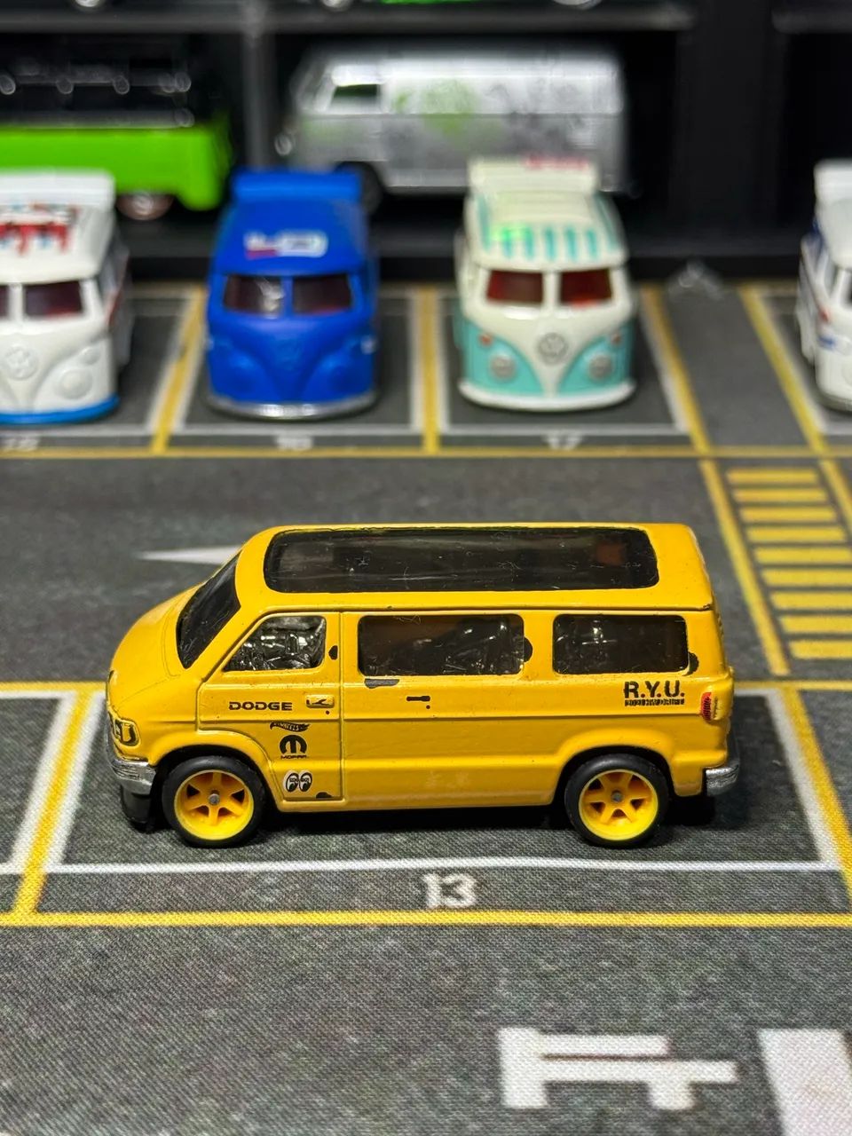 Lote Dodge Van - Hotwheels  - Foto 4