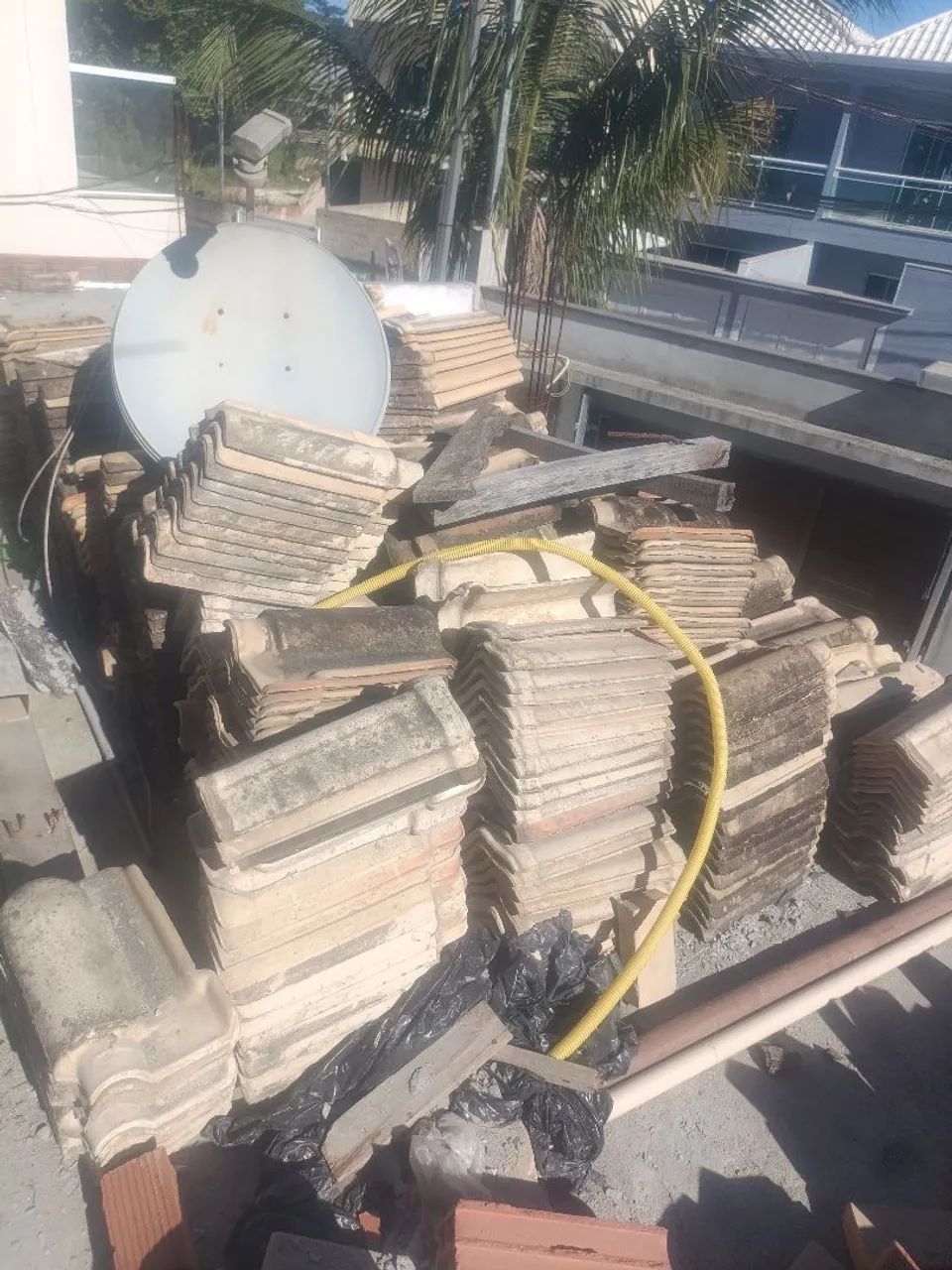 Telhas preço a combinar , Xerém RJ - Foto 2