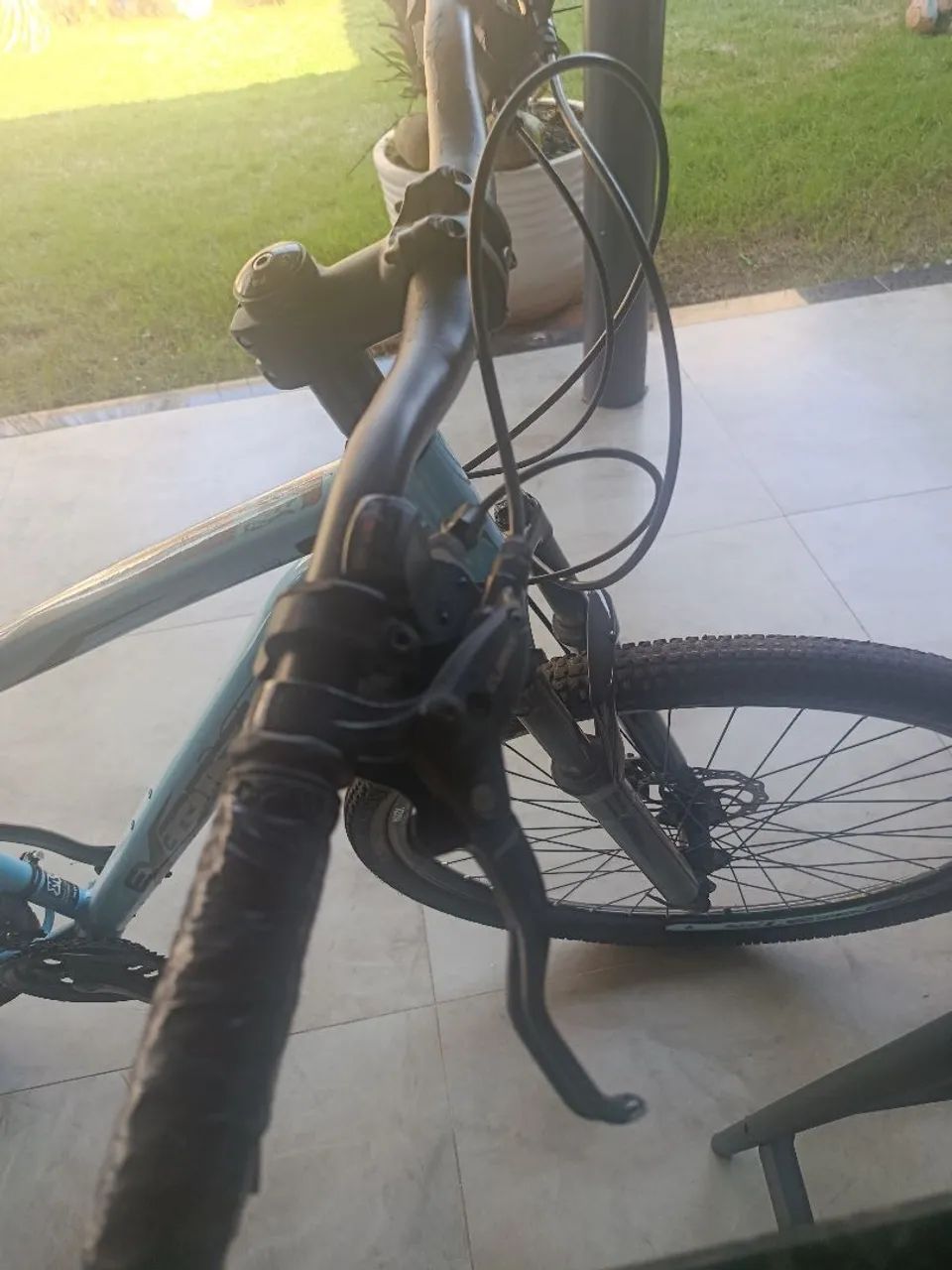Bicicleta aro 29 usada nova  - Foto 5