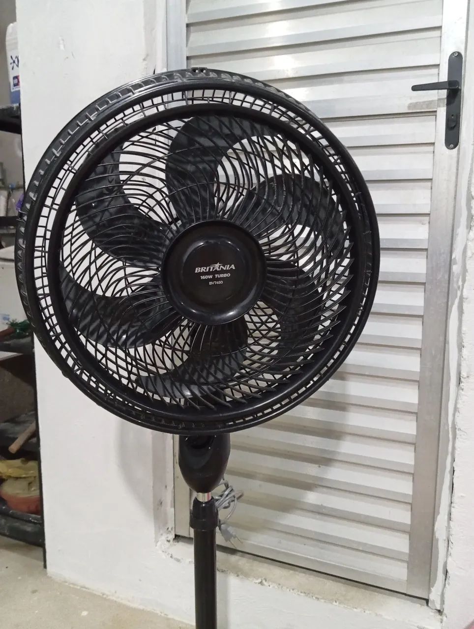 Ventilador Britânia com defeito 