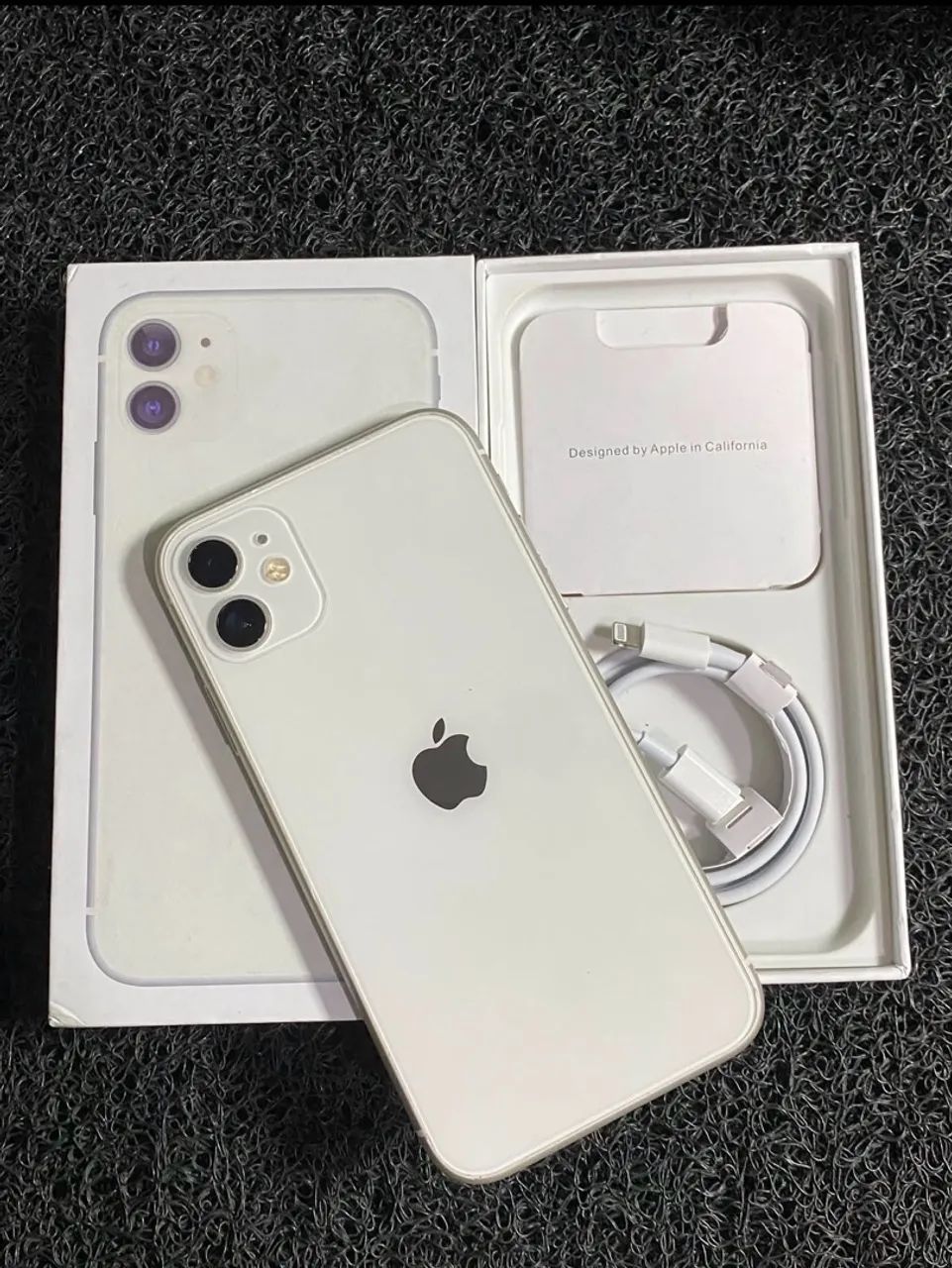 iPhone 11 - 128gb - ?83%
