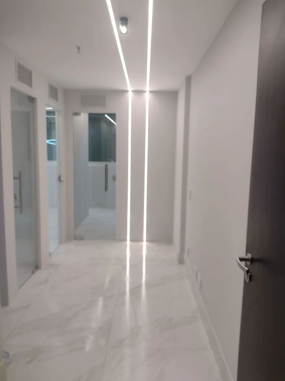 Pintor de acabamento e instalação de gesso  - Foto 3