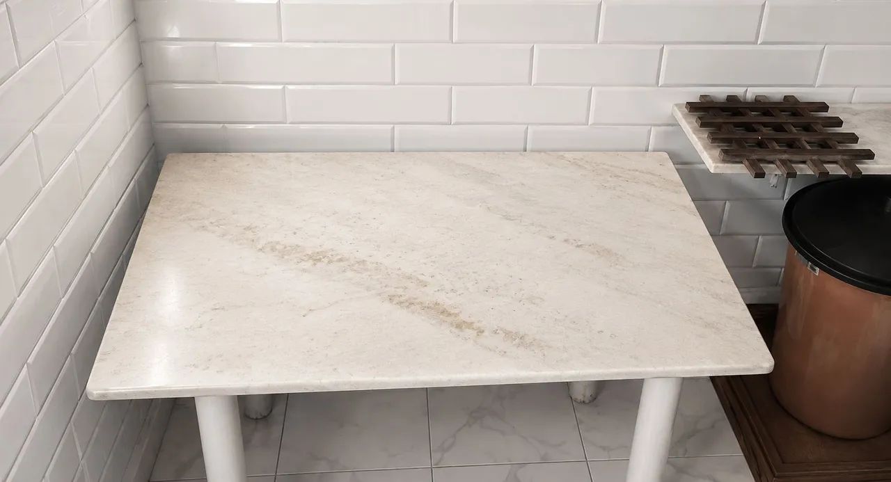 Mesa de mármore $270