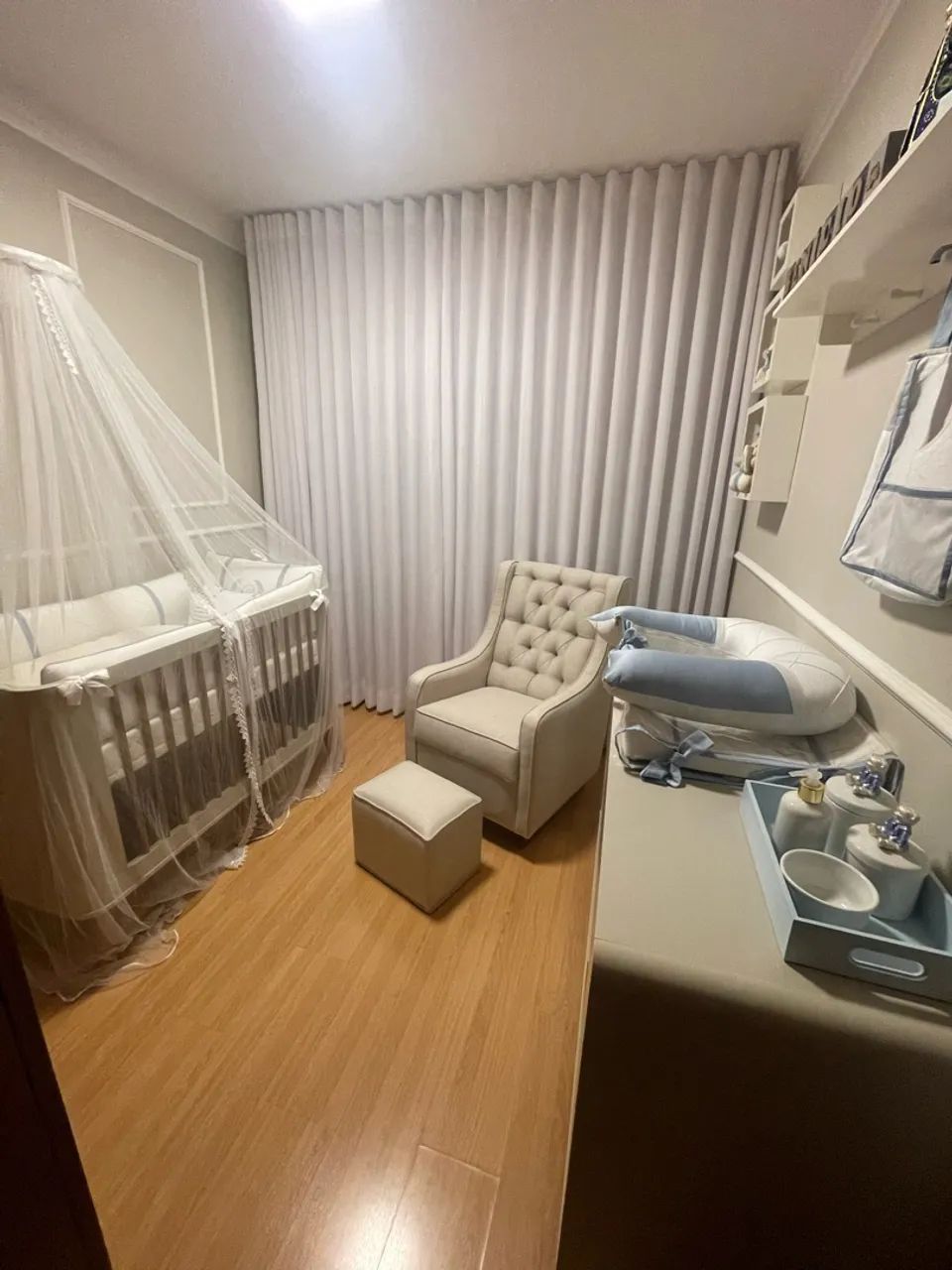 Berço madeira maciça 3 em 1 e cômoda 