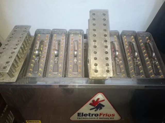 Máquina de picolés + 6 formas + 6 extratores + 2 alinhadoroes - Foto 5