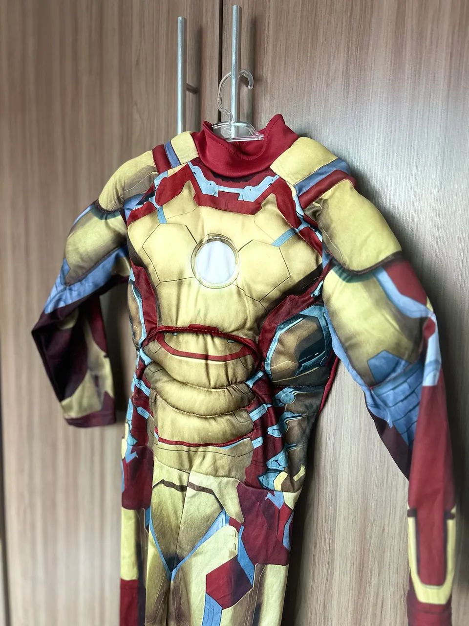 Fantasia Homem De Ferro Acochoada Infantil 6 á 8 anos (sem a máscara)