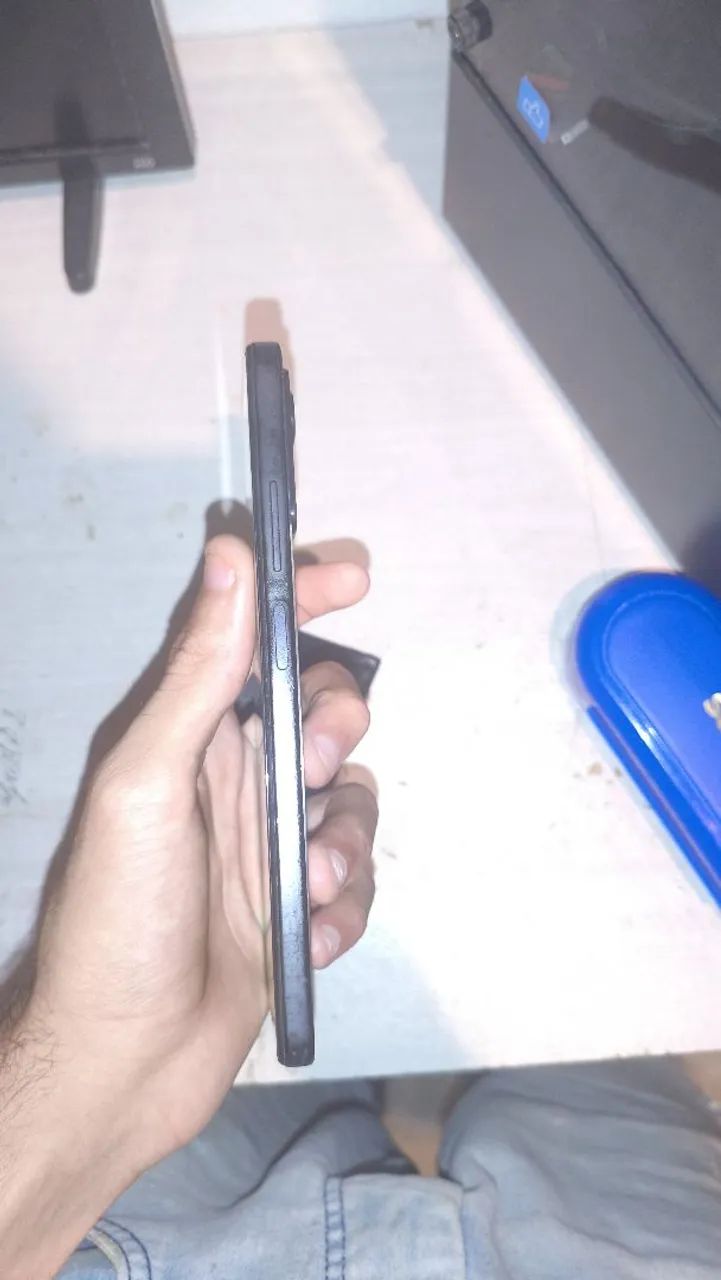 Poco x4 pro 5g (tela trincada) - Foto 3