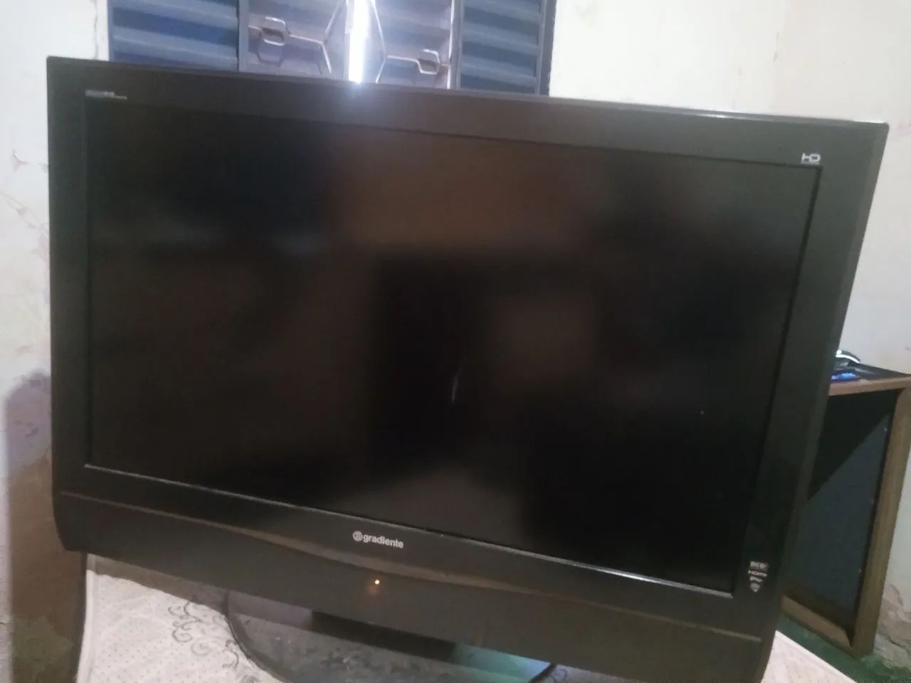Televisão gradiente 42 polegadas  - Foto 2