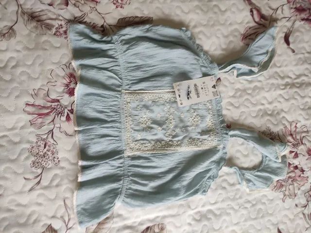 Blusinha da Zara, tamanho P, nova 