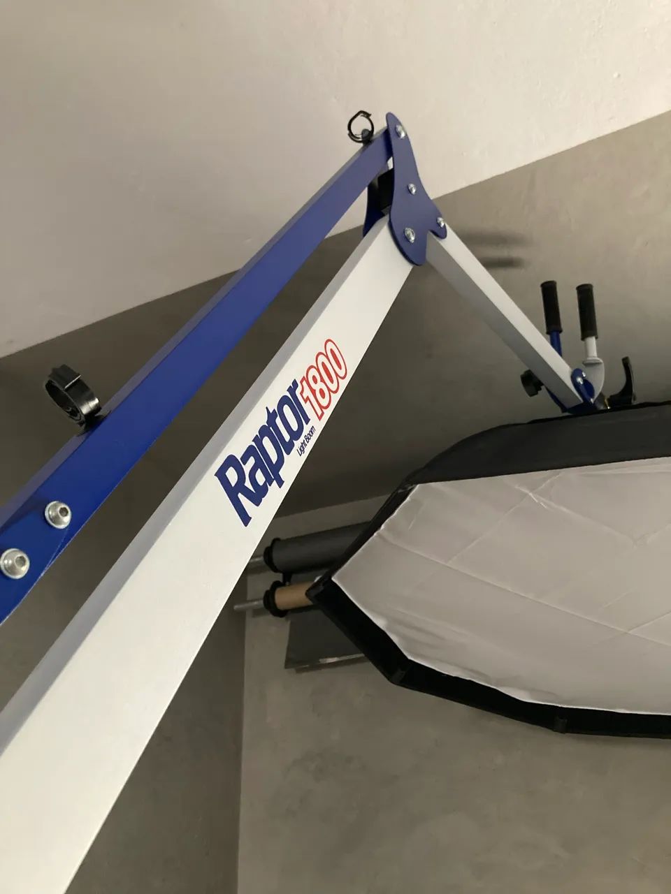 Tripé Girafa Raptor 1800