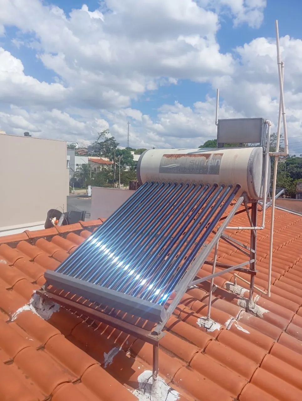 Vendo aquecedor solar a vácuo 