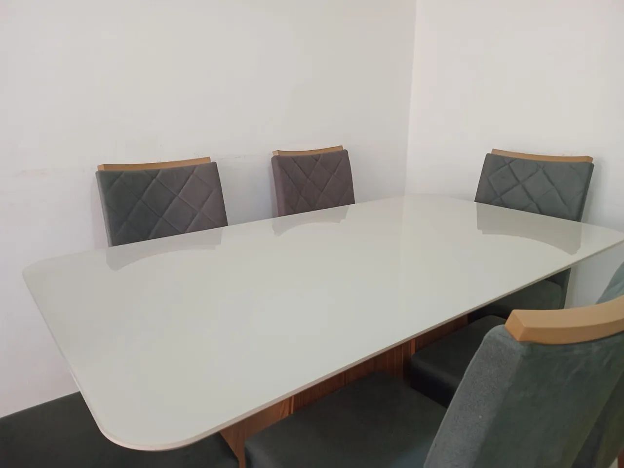 Mesa com 6 cadeiras - Foto 2